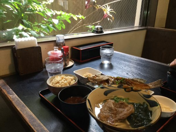 沖縄ランチ 家庭料理 食堂