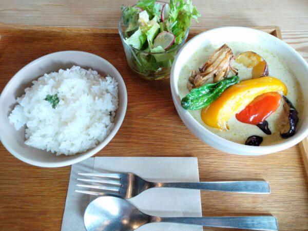 東川町 ランチ ON THE TABLE おすすめ カフェ