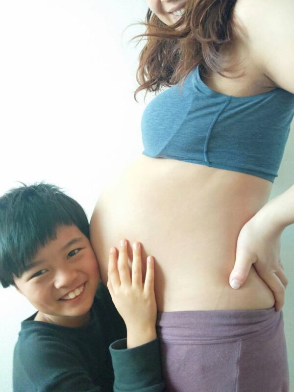 臨月 妊婦 お腹